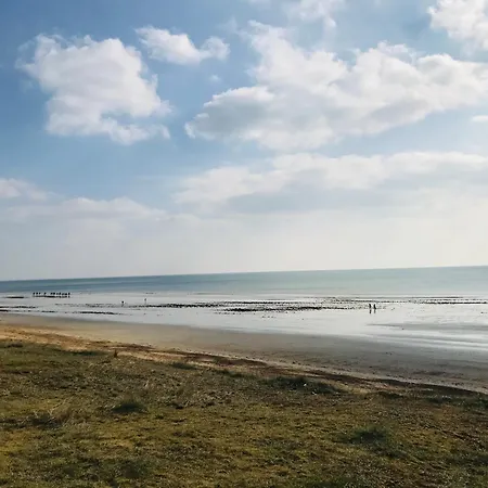 Les Lauriers, Logement Calme Et Mer Apartamento *
